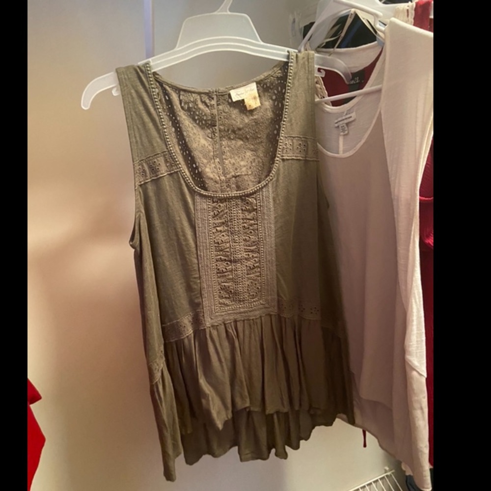 loose fitted tank